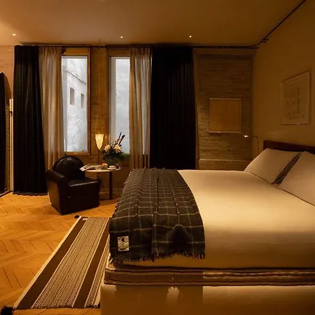Hotel The