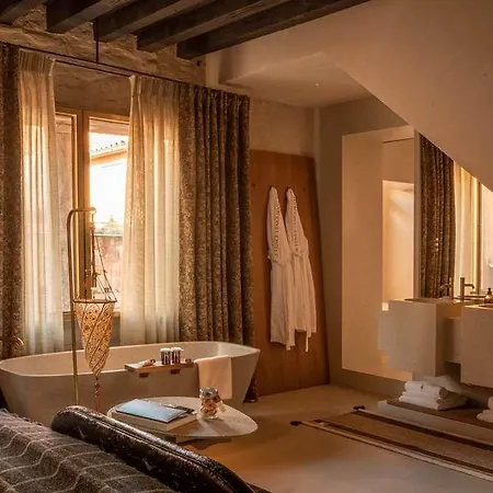 Hotel The Venezia