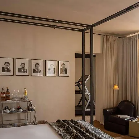 The Hotel Venezia